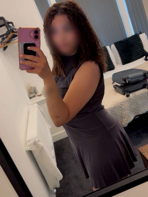 escort image