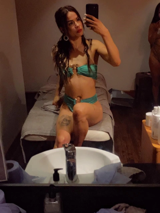escort image