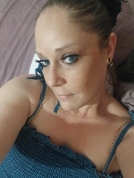 escort image