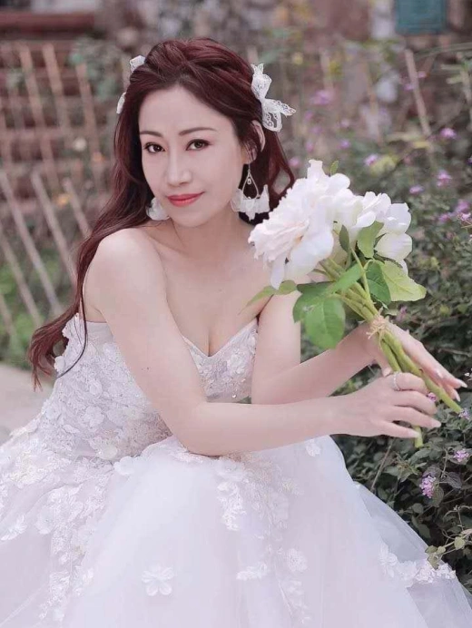 escort image