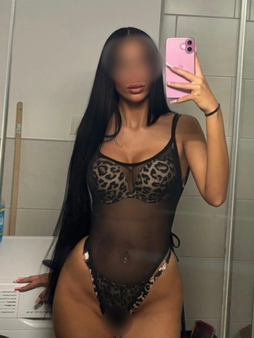 escort image