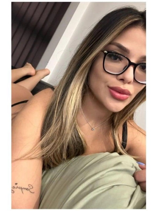 escort image