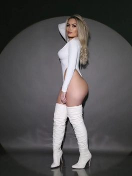 escort image
