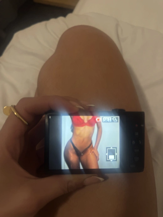 escort image