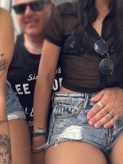 escort image