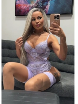 escort image