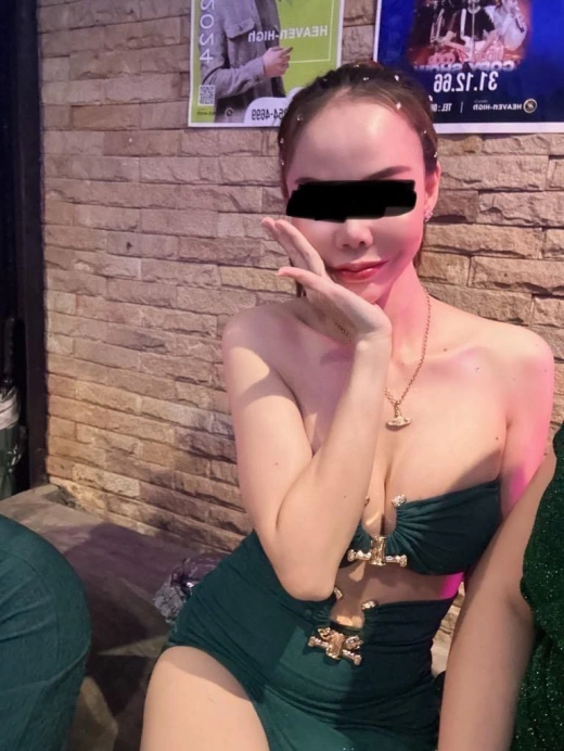 escort image