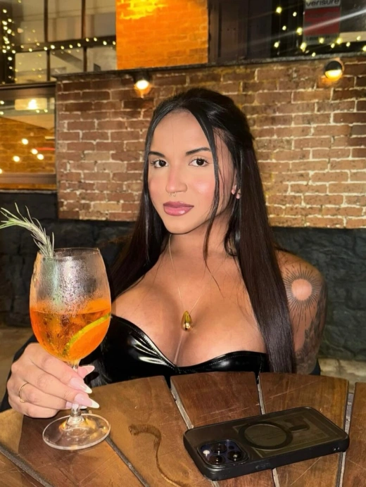 escort image