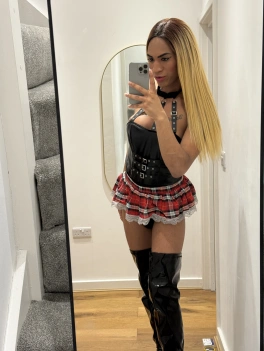 escort image