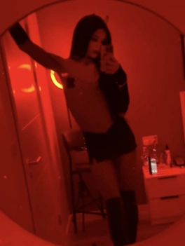 escort image
