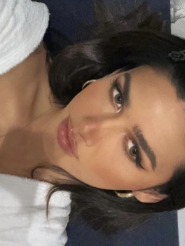 escort image