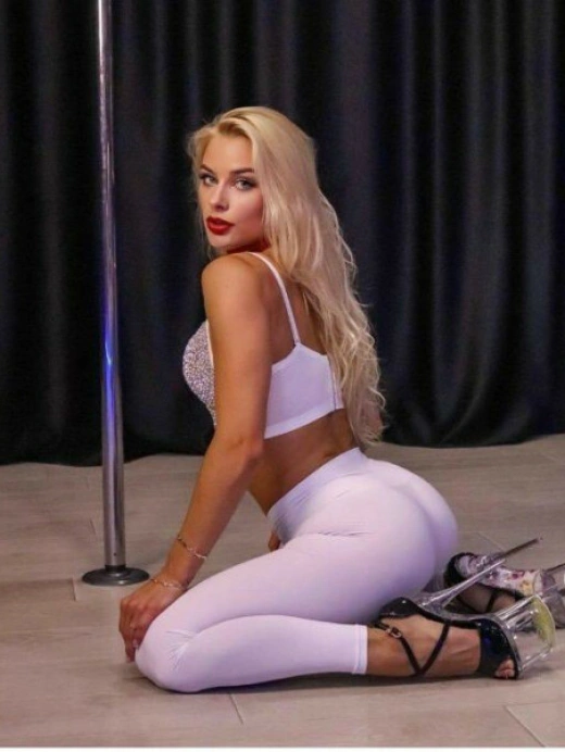 escort image