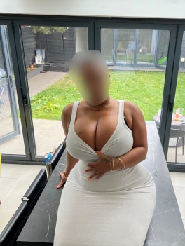 escort image