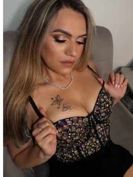 escort image