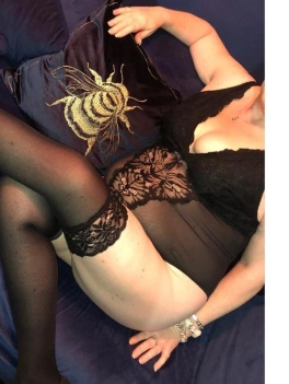 escort image