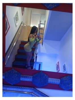escort image