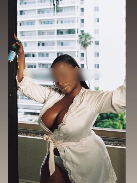 escort image
