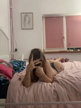 escort image