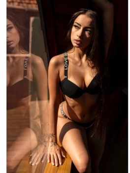escort image