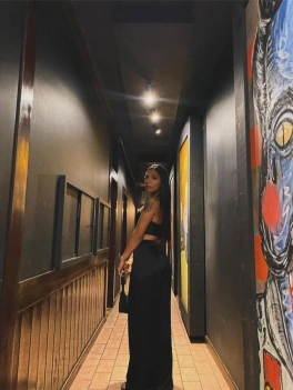 escort image