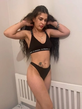 escort image
