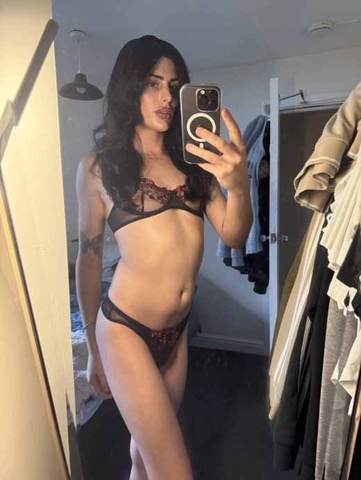 escort image