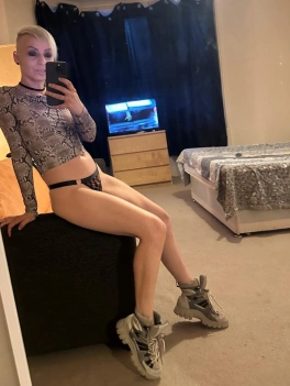 escort image