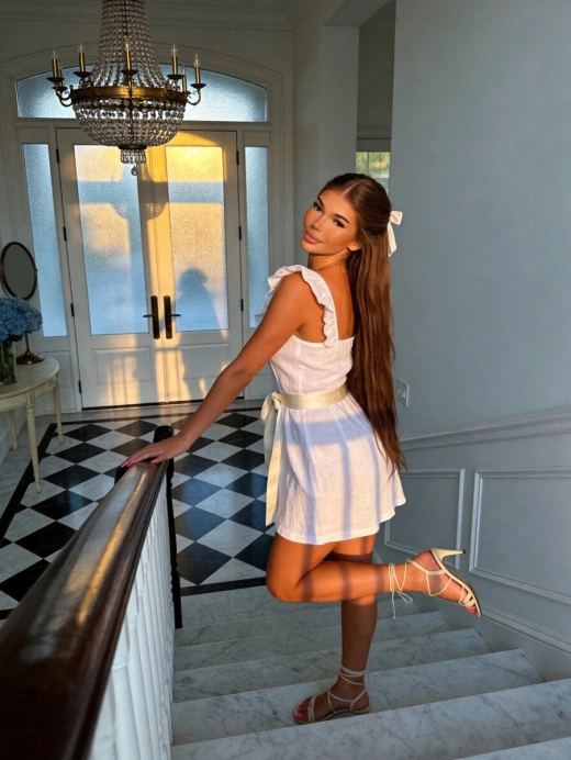 escort image