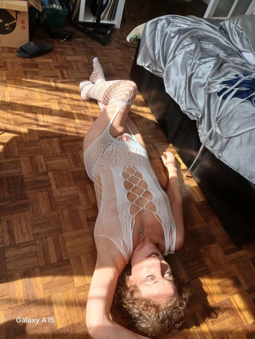 escort image