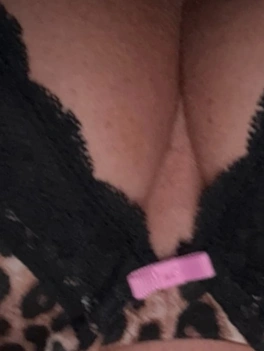 escort image