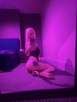 escort image