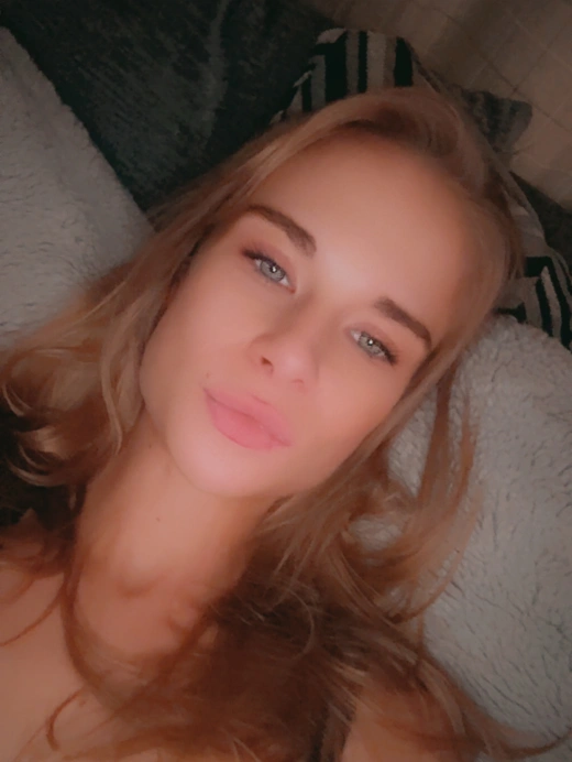 escort image