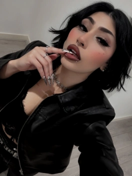 escort image