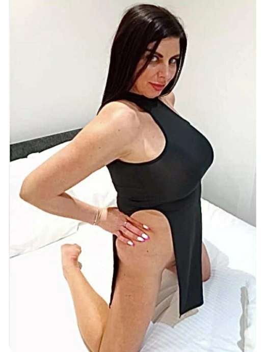 escort image