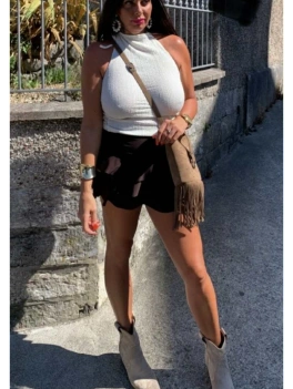 escort image