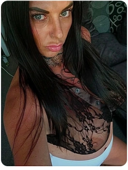 escort image