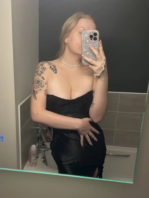 escort image