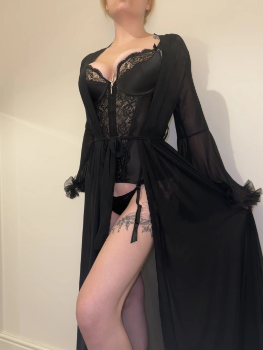 escort image