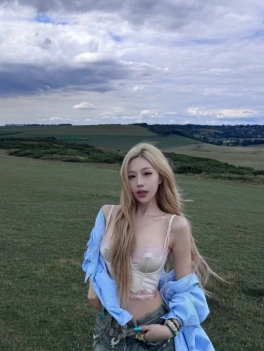 escort image
