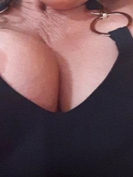 escort image