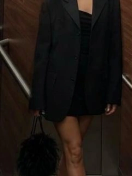 escort image
