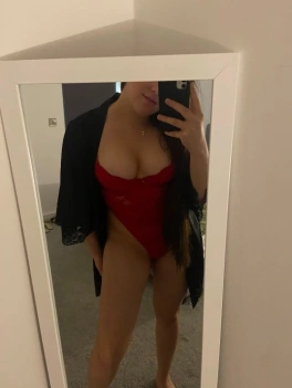 escort image