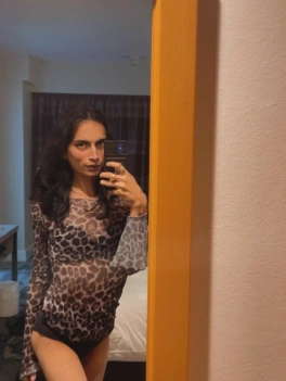 escort image