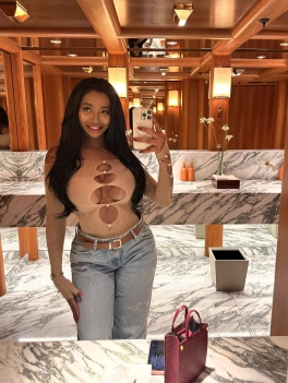 escort image