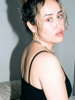escort image
