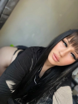 escort image