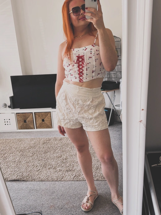 escort image