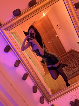 escort image