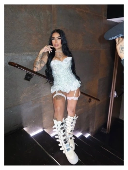 escort image