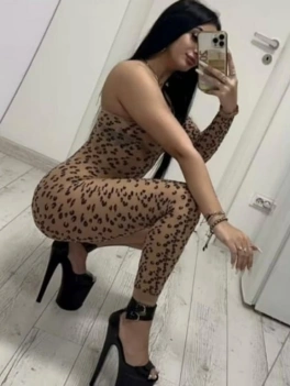 escort image